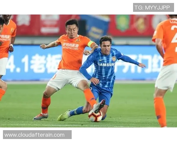 武汉足球队的转型之路：从传统强队到现代化职业俱乐部的蜕变之旅